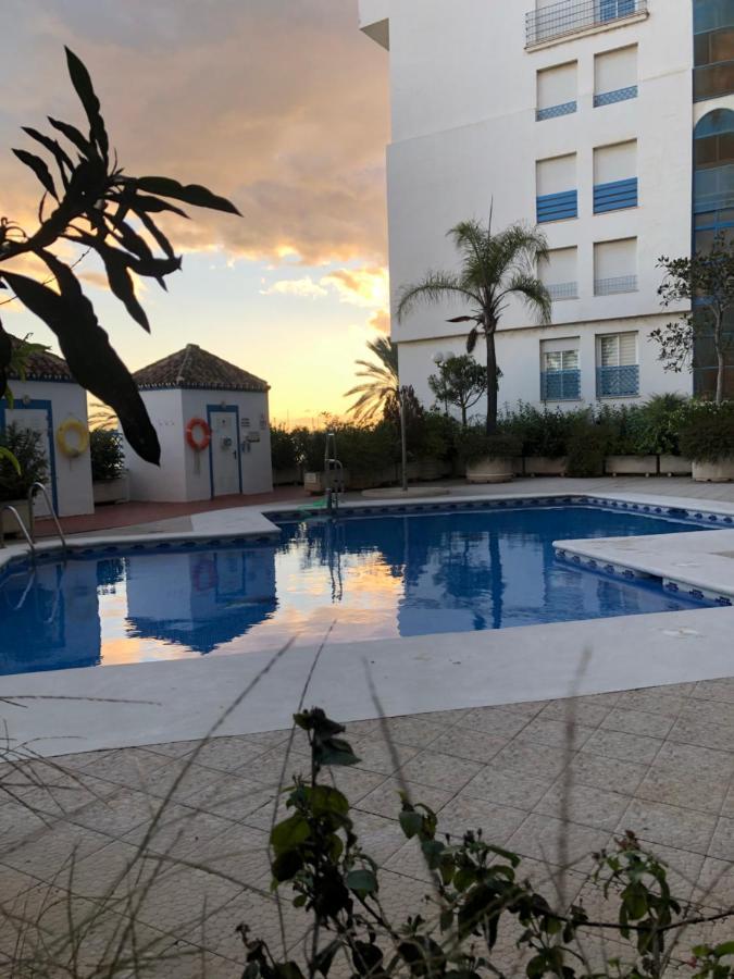 Marina Apartment Beach Estepona Extérieur photo